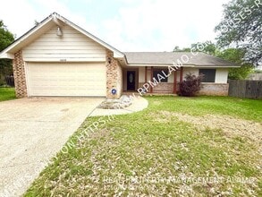 Building Photo - 14110 Stone Tree St