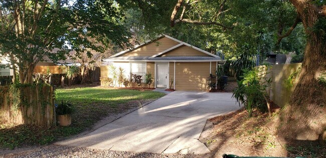 Primary Photo - 1519 Scott Ave