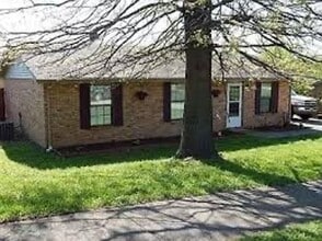 Building Photo - 3 Bedroom in Frankfort with Shed!