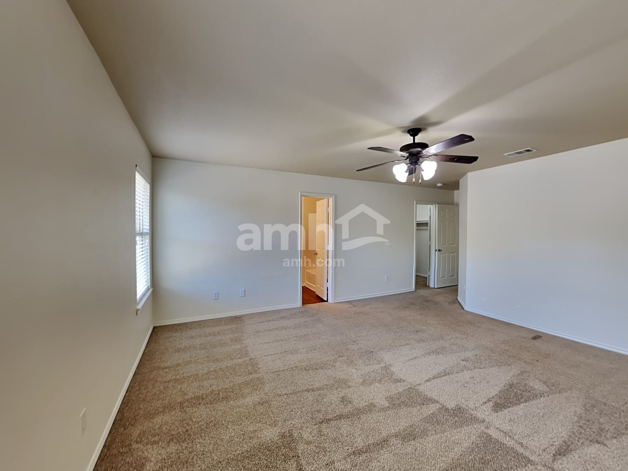 Building Photo - 110 Daisy Dr