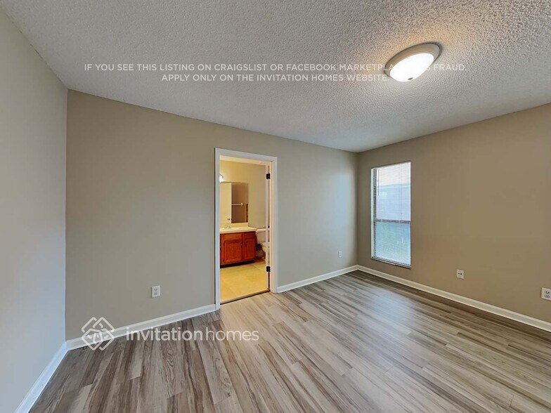 Building Photo - 1562 Candice Ct