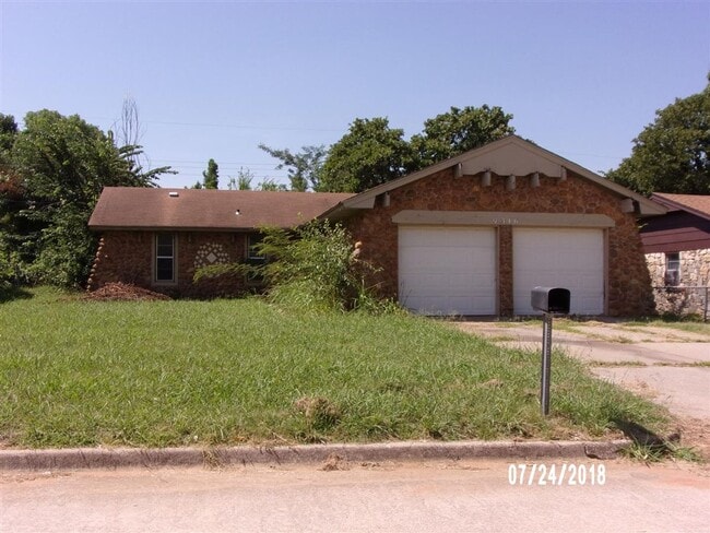 Primary Photo - Charming 5 Bedroom Rent to Own Home!!