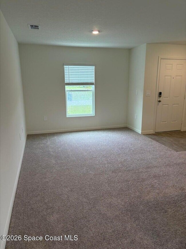 Building Photo - 1109 Altamira St NW