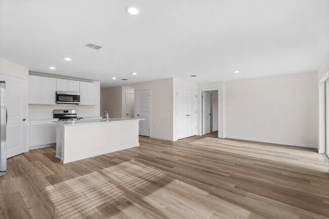 Building Photo - Be the first to rent this new 3BR 2BA home in SW Ocala!