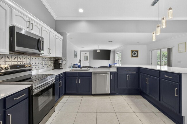 Building Photo - 16931 78th Rd N