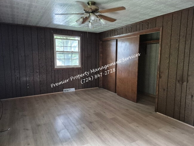 Building Photo - 3811 Sunflower Rd