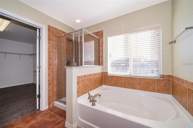 Building Photo - 337 Alfani St