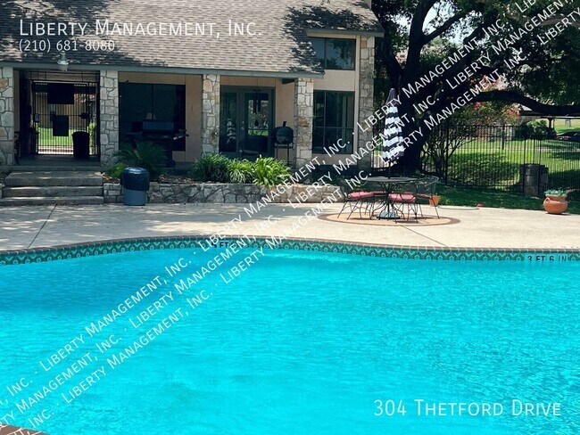 Building Photo - 304 Thetford Dr
