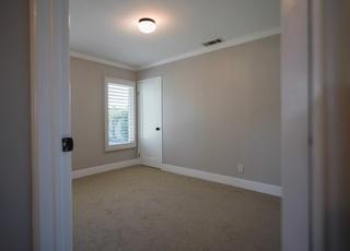 Building Photo - 3 bedroom in Reseda CA 91335