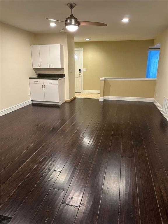 Building Photo - 76 Rumson Ct