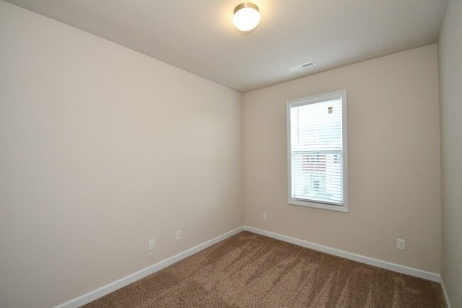 Building Photo - MOVE-IN READY Carolina Forest