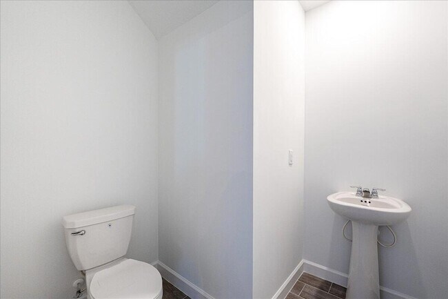 Building Photo - 6354 Windwood Wy