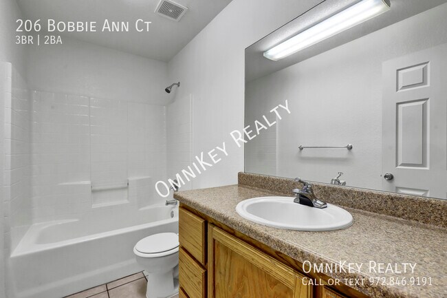 Building Photo - 206 Bobbie Ann Ct