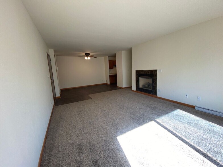 Building Photo - 6030 W Calumet Rd