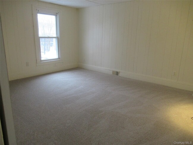 Building Photo - 77 Franklin St