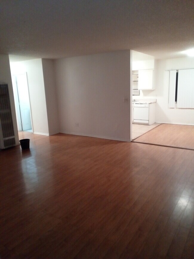 Building Photo - Lee Avenue Apartments