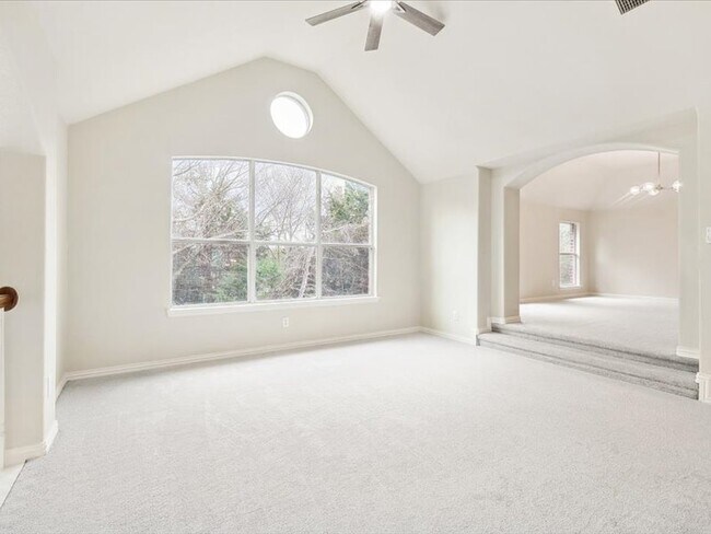 Building Photo - 9705 Terence Dr