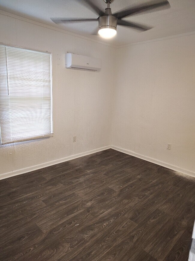 Building Photo - 144 Neatherwood Dr