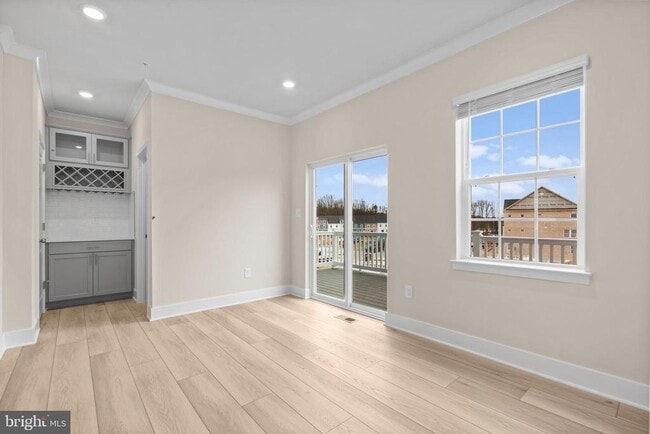 Building Photo - 502 Downswing Rd