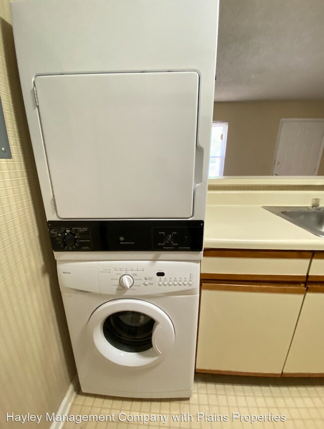 Building Photo - 1 br, 1 bath House - 1761 Wire Road 01-02