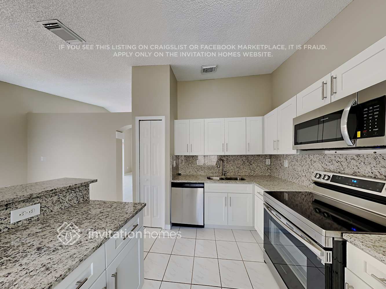 Building Photo - 15745 SW 82nd St