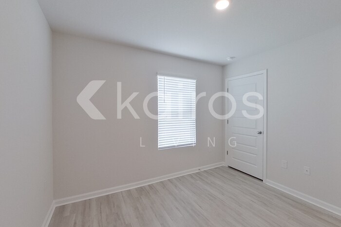 Building Photo - 4655 Malay Cir