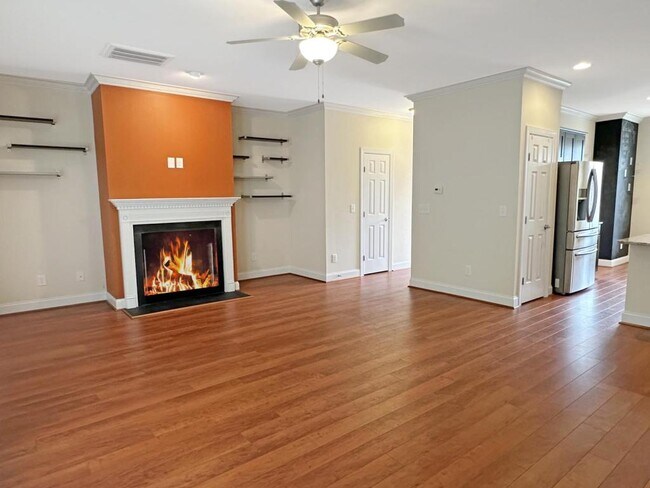 Building Photo - 56 Nandina Dr