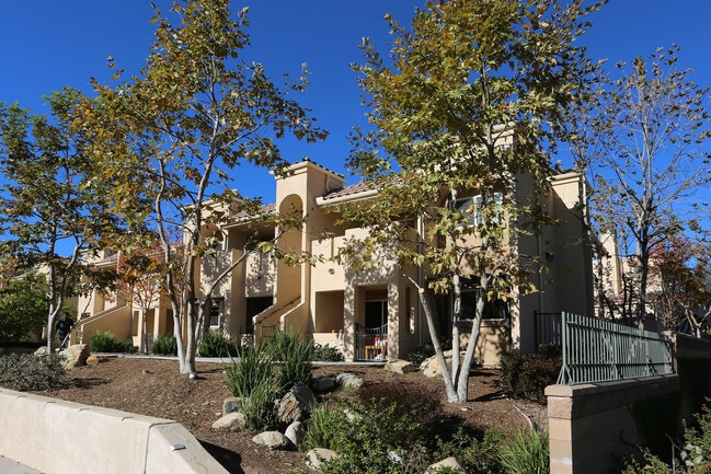 Building Photo - Orange Garden Apartments
