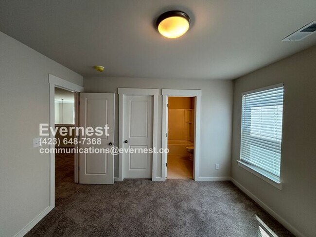 Building Photo - 1779 Firelight Wy