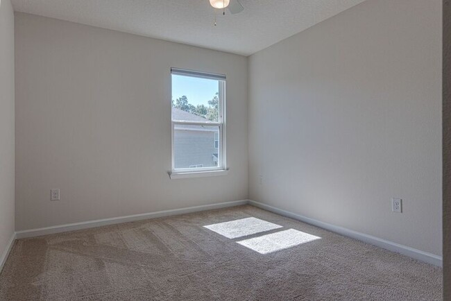 Building Photo - 6473 Flora Court