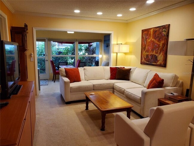 Building Photo - 1403 Arrowhead Cir W