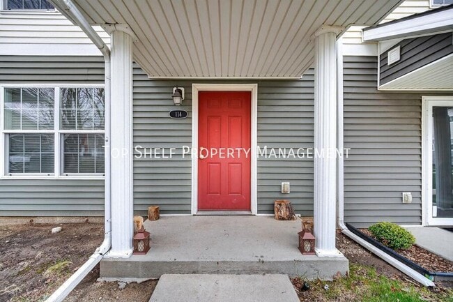Building Photo - 9125 Greenspire Dr