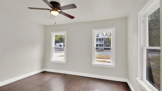 Building Photo - 4008 Speedway