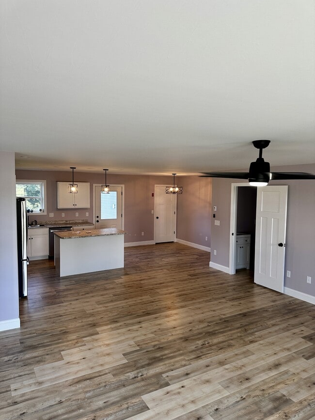 Building Photo - 46 Firefly Ln