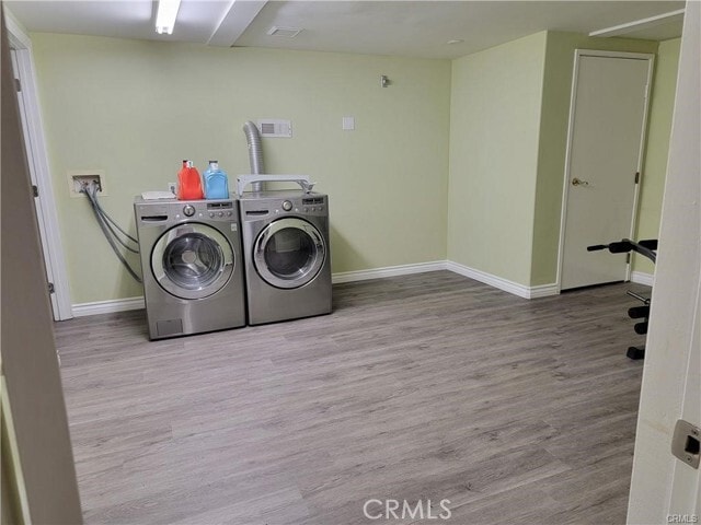 Building Photo - 2825 Plaza del Amo