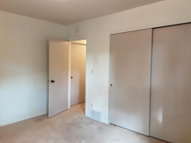 Building Photo - 1386 Arden View Dr