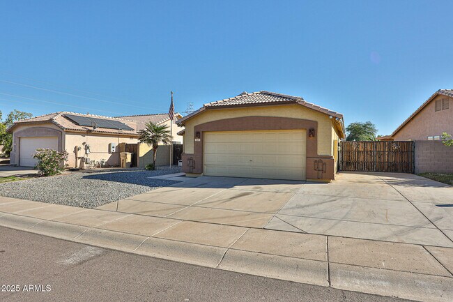 Building Photo - 11231 W Diana Ave