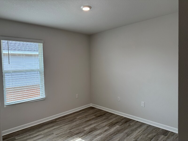 Building Photo - 6365 Firefly Dr