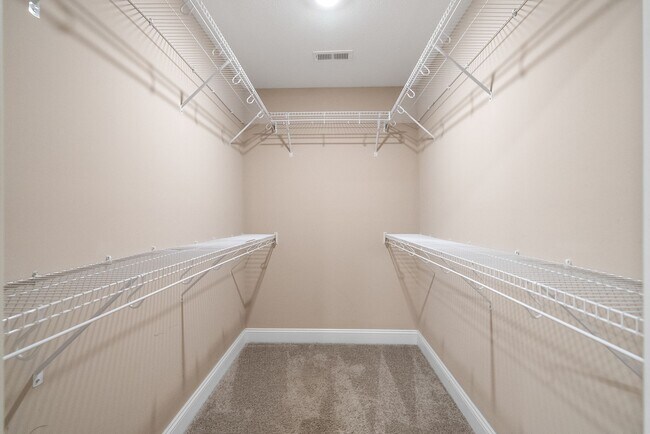 Building Photo - 268 Dugger Dr