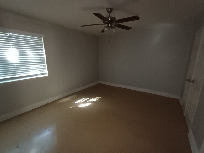 Building Photo - aya2467