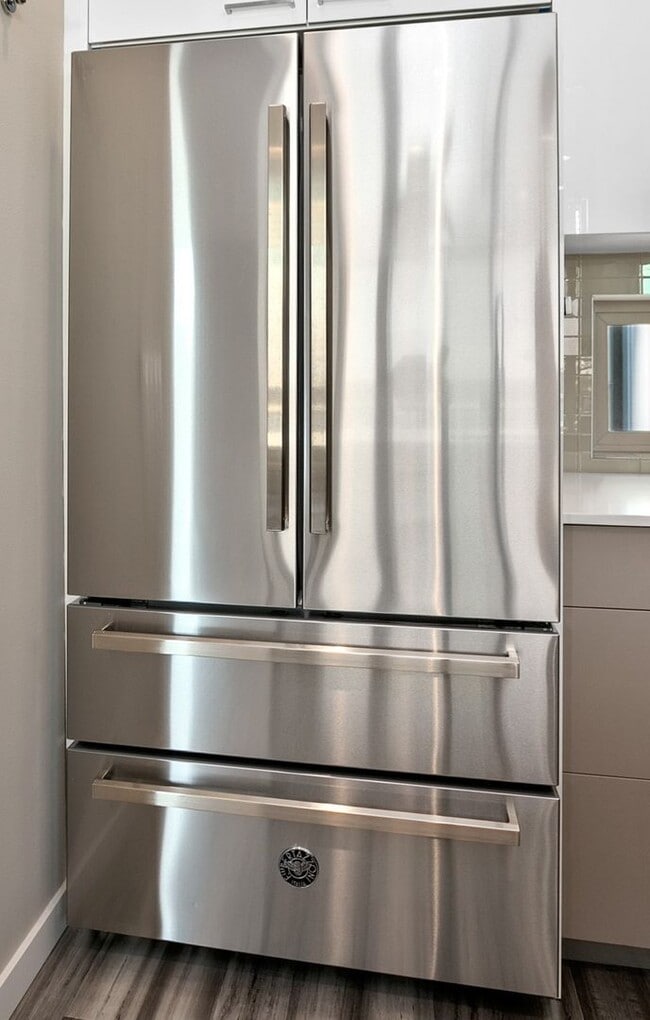 Building Photo - Elegant Mt. Baker End Unit Townhome with AIR CONDITIONING