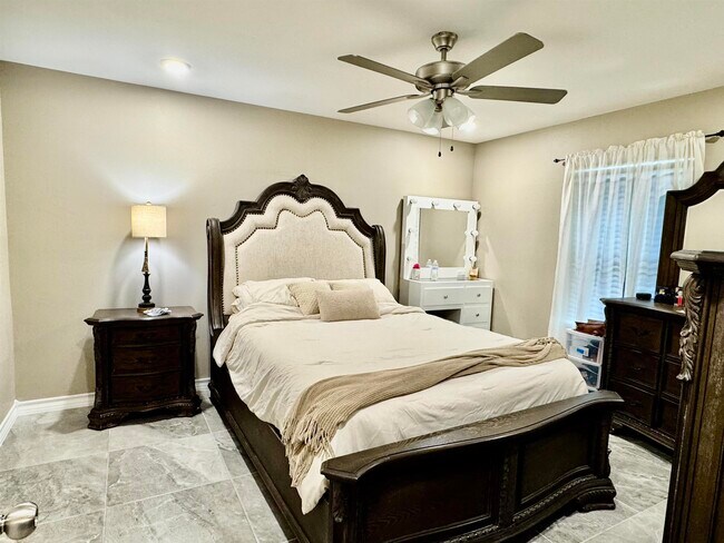 Building Photo - 3011 Bluebell Ct