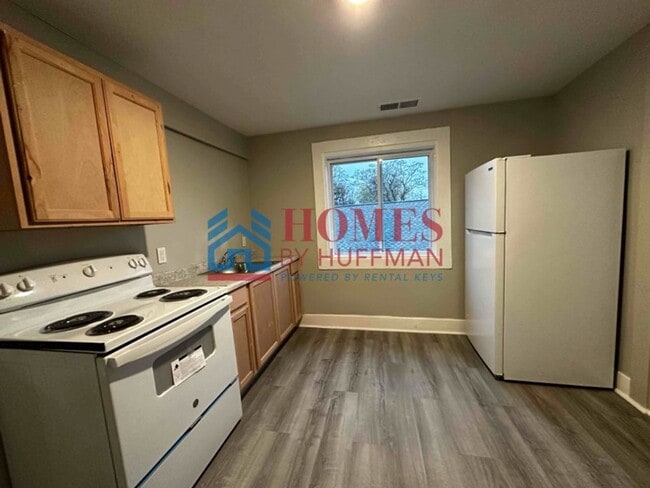 Building Photo - 610 Taylor Ave