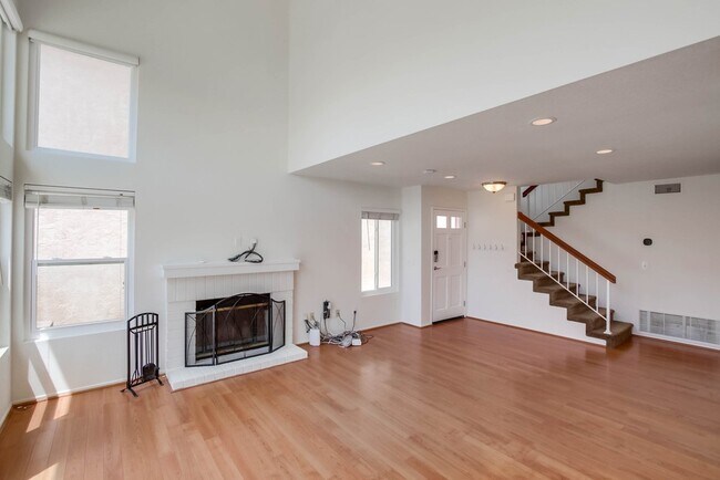 Building Photo - 10556 Kemerton Rd