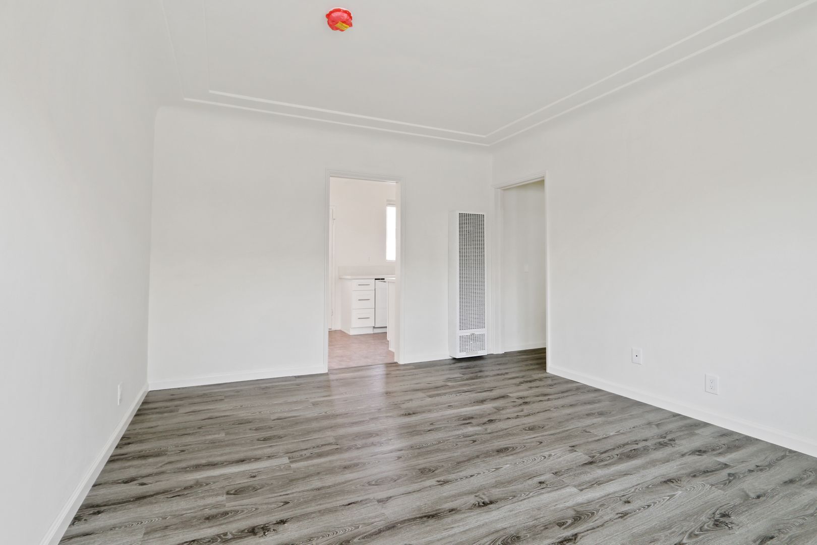 Building Photo - 2024-2026 Ocean Park Blvd