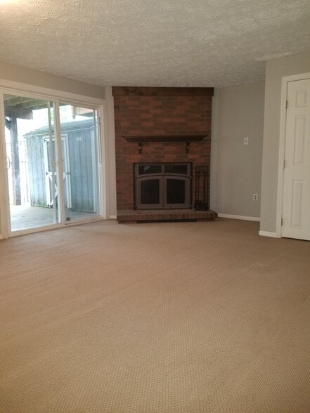 Rec Room - 358 Delmar Ct