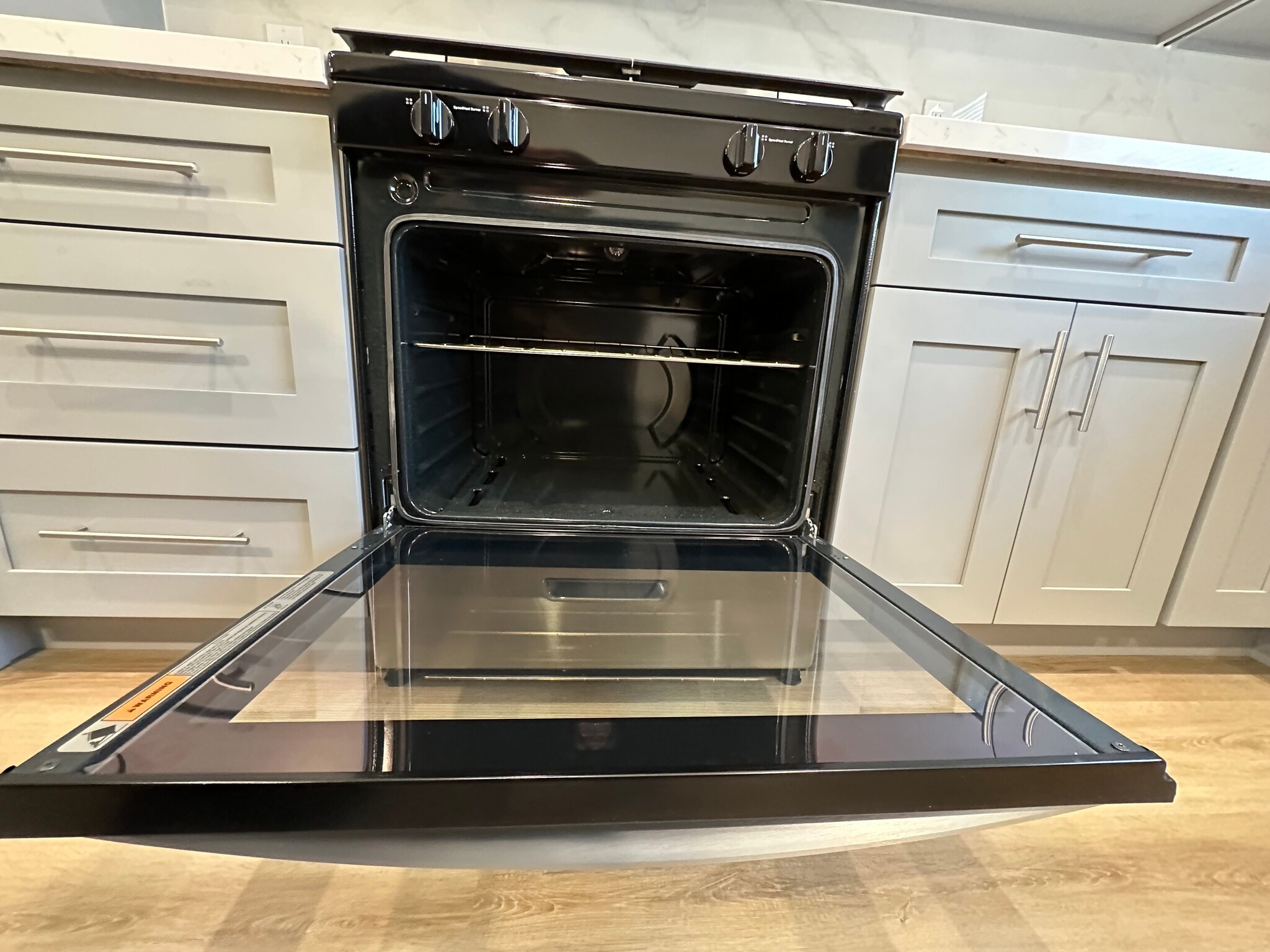 Building Photo - 8436 Oakdale Ave