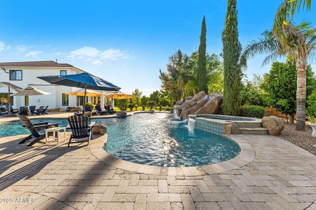 Building Photo - 3452 E Ivyglen Cir