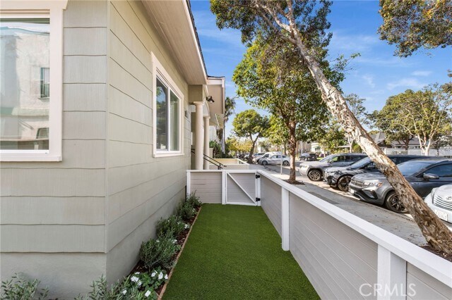 Building Photo - 1904 2nd St