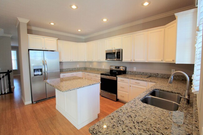 Building Photo - Upscale townhome  with attached garage for rent in the Townes at Bluestone!